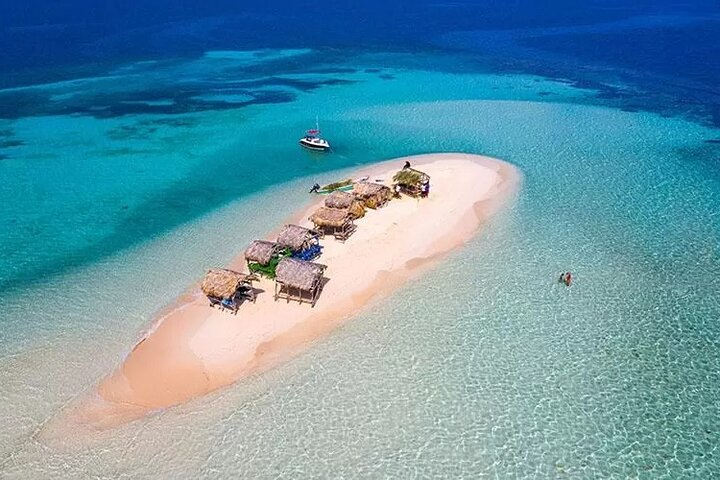 Tour to Paradise Island and Mangrove Park by Catamaran - Photo 1 of 7